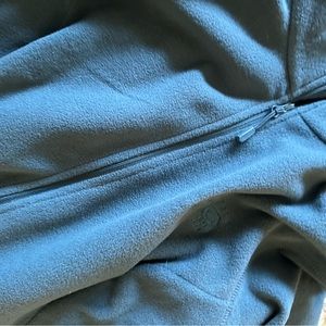 Mountain Hardwear Full zip Teal women’s fleece jacket NWT Medium
